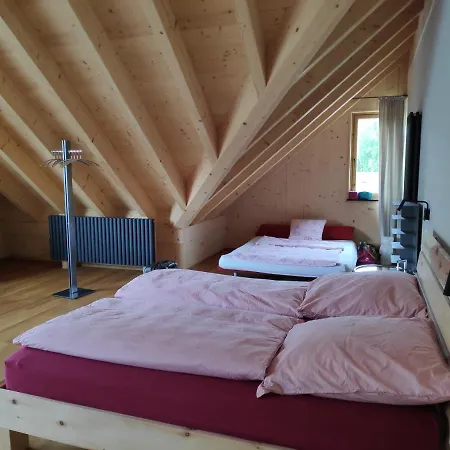 Ferienwohnungen Und Zimmer In Reutlingen-Goenningen Extérieur photo